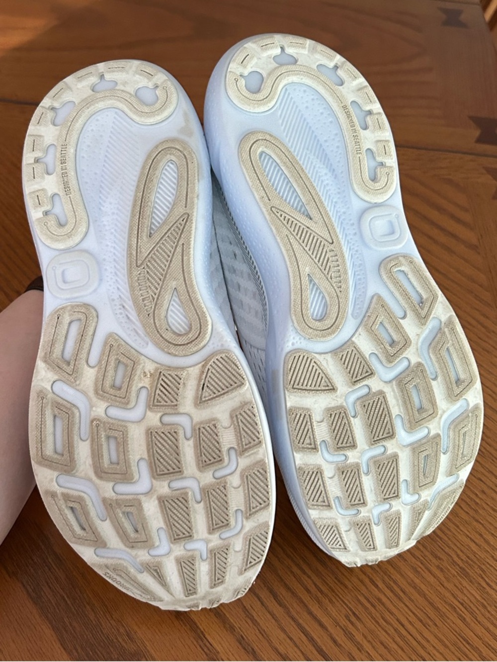 Women's Brooks Adrenaline 24 GTS Running Shoes size 9 1/2 - Picture 11 of 11